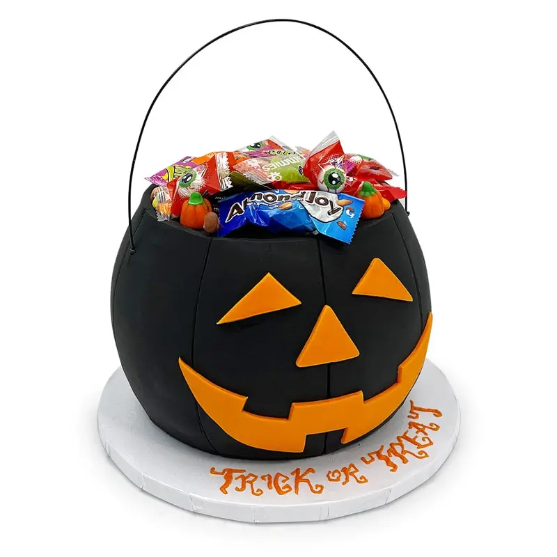 Midnight Pumpkin Bucket Cake