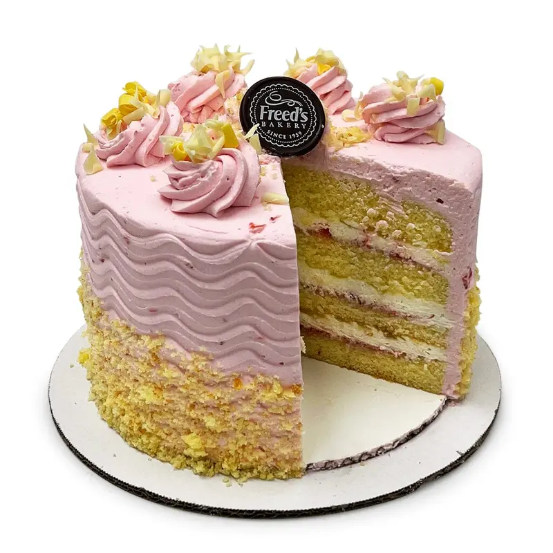 Strawberry Lemonade Dessert Cake
